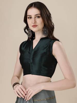 Green embroidered silk saree with blouse 4