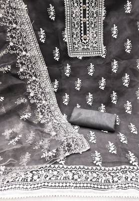 Grey embroidered organza salwar 2