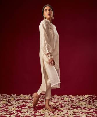 WHITE OVERSIZED KURTA 1