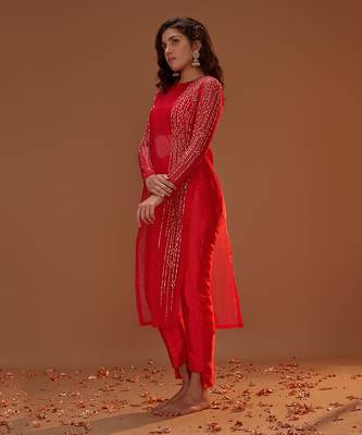 RED ORGANZA KURTA WITH PANTS 2