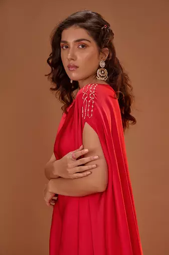 RED PLEATED KAFTAN
