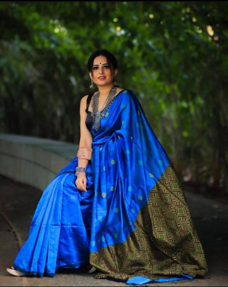 Blue Woven Art Silk Saree With Blouse Piece