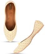 Desi Colour Off White Womens Indian Ethnic Comfort Footwear/Punjabi Jutti