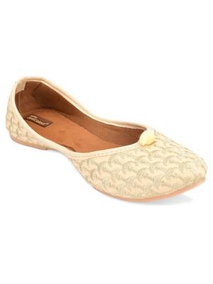 Desi Colour Off White Womens Indian Ethnic Comfort Footwear/Punjabi Jutti 2