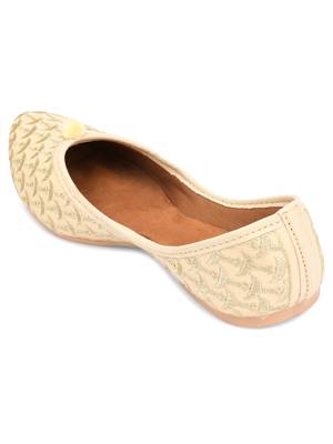 Desi Colour Off White Womens Indian Ethnic Comfort Footwear/Punjabi Jutti 4