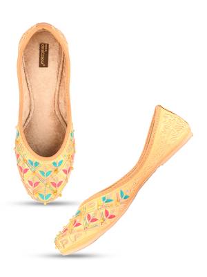 Desi Colour Gold Multi Womens Indian Ethnic Comfort Footwear/Punjabi Jutti 1