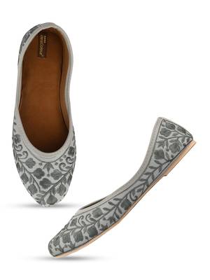 Desi Colour Grey Boutique LR Womens Indian Ethnic Comfort Footwear/Punjabi Jutti 1