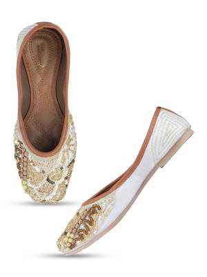 Desi Colour Golden Designer Dabka Womens Indian Ethnic Comfort Footwear/Punjabi Jutti 1