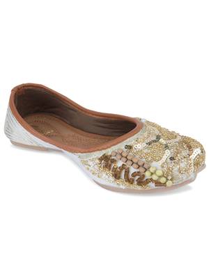 Desi Colour Golden Designer Dabka Womens Indian Ethnic Comfort Footwear/Punjabi Jutti 2
