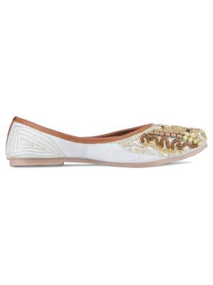 Desi Colour Golden Designer Dabka Womens Indian Ethnic Comfort Footwear/Punjabi Jutti 3