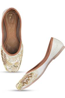 Desi Colour Off White Designer Dabka Womens Indian Ethnic Comfort Footwear/Punjabi Jutti