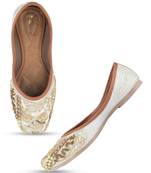 Desi Colour Off White Designer Dabka Womens Indian Ethnic Comfort Footwear/Punjabi Jutti