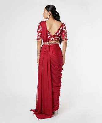 CANDY RED EMBROIDERED SAREE WITH BELT 2