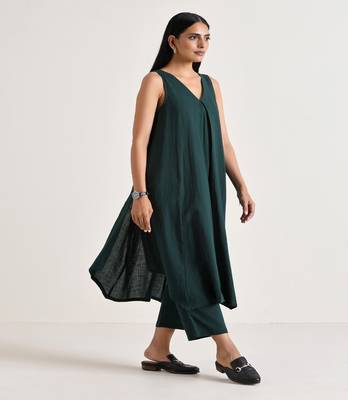 Dark Green Sleeveless Flared  Kurta Pant Set 1