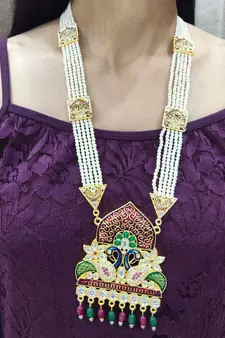 Multicolor necklace-sets
