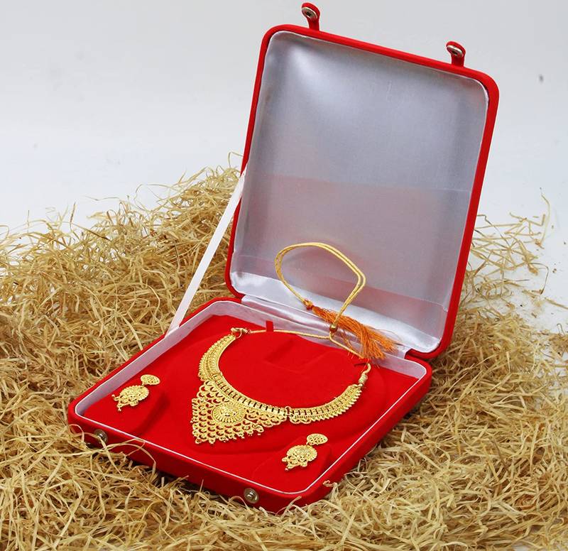 Red pendants