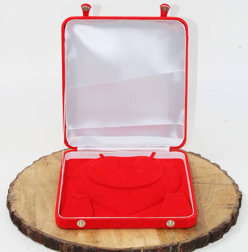 Red pendants