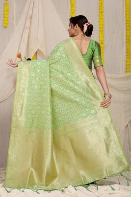 GREEN  BANARASI STUNNING SAREE WITH BLOUSE  4