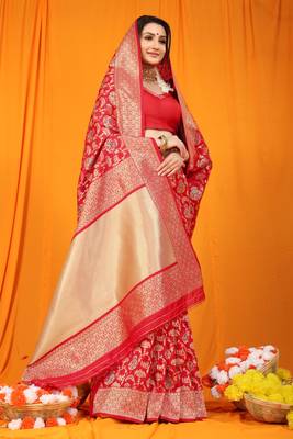 RED BANARASI SILK BEAUTIFUL SAREE WITH BLOUSE  2