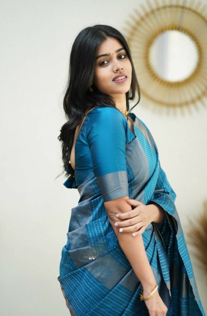  Woven Art Silk Saree With Blouse