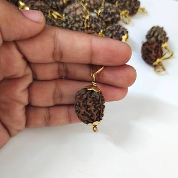 Original 4 Mukhi Nepali Rudraksha Gold Plated Pendant at Wholesale Rate Chakra Healing Four Faced Bead Jewelry 1 Pcs 4