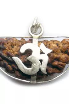 Original 1 Mukhi Nepali Om Rudraksha Silver Plated Pendant at Wholesale Rate Chakra Healing One Faced Beads 1 Pcs