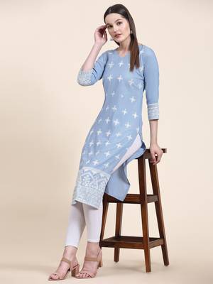 Ethnic motifs embroidered V-neck Three-quarter regular sleeves Straight shape style Thread work detail Calf length kurti 5