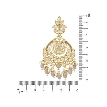 Traditional Handcrafted Kundan Earrings Adorned with Pearls for Women and Girls  4
