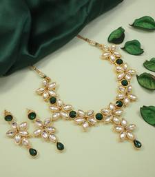 Traditional Floral Design Kundan Studded Necklace Jewellery With Earrings Set for Women/Girls 