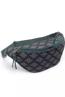 Black & Green Waist Pouch from Collection. Crafted with the .(LxHxW) : 37 x 15 x 10 cm