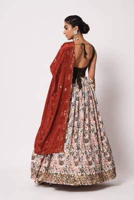 WHITE CRUSH WITH PRINT WITH THREAD & SEQUINS EMBROIDERED ART SILK FESTIVE & PARTY WEAR SEMI STITCHED LEHENGA 3