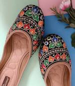 Desi Colour Multicolour women Ethnic Footwear/Punjabi Jutti