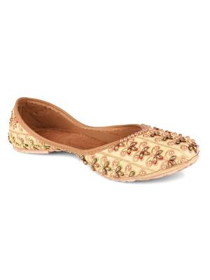 Beige Synthetic Stone Work Punjabi Jutti 2