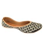 Desi Colour Black & Gold Zari women Ethnic Footwear/Punjabi Jutti