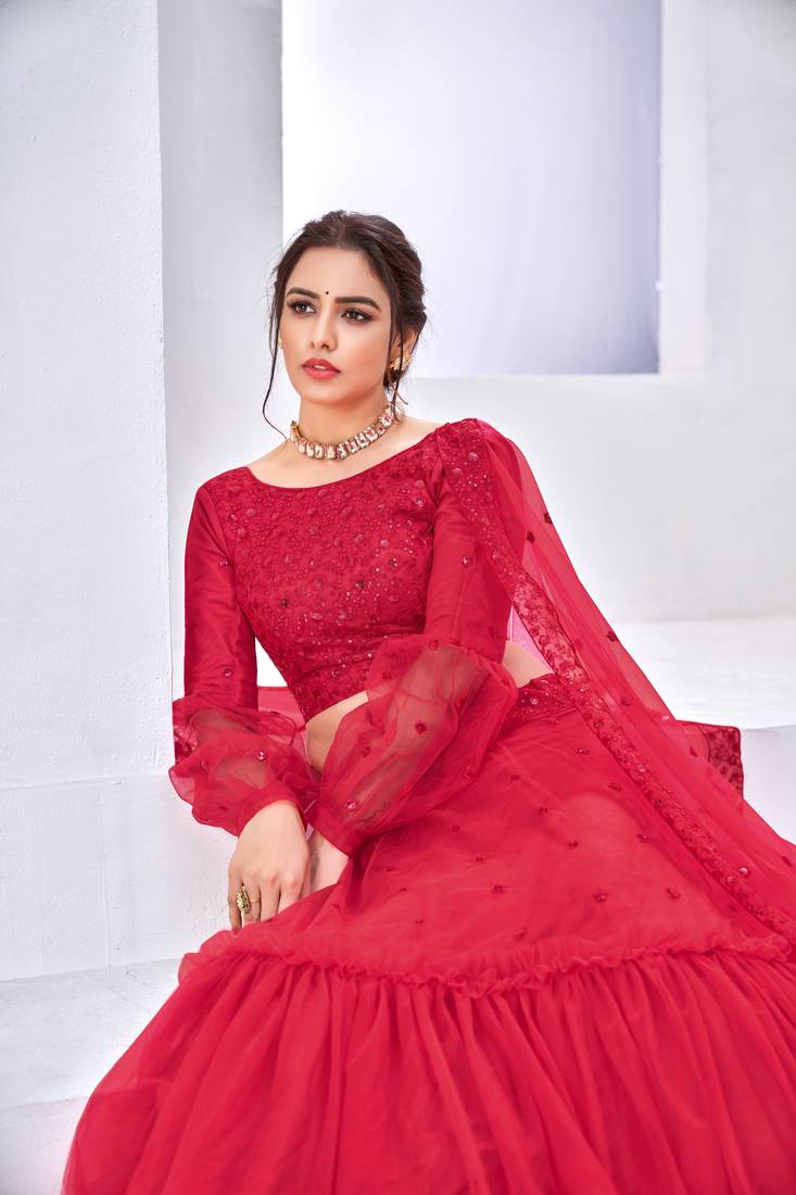 ADORABLE RANI PINK THREAD WITH SEQUINS EMBROIDERED NET PARTY WEAR LEHENGA CHOLI