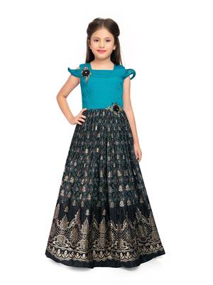 Betty Blue coloured Gown will make your little one look beautiful. 2