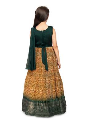 Betty Green coloured Gown will make your little one look beautiful. 5