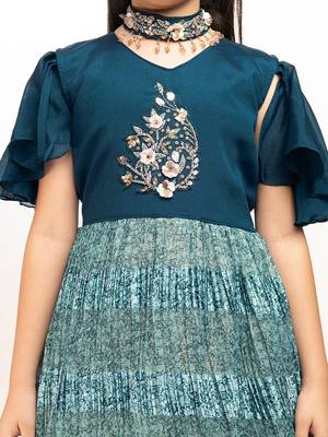 Betty Blue coloured Gown will make your little one look beautiful. 4