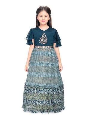 Betty Blue coloured Gown will make your little one look beautiful. 5
