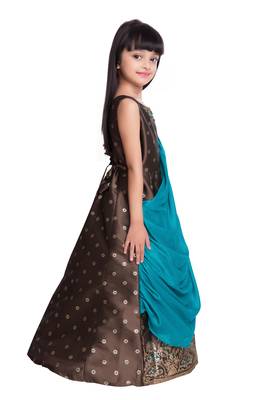 Betty R.Green coloured Gown will make your little one look beautiful. 2