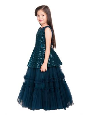 Betty Blue coloured Gown will make your little one look beautiful. 4