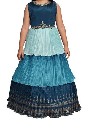 Betty Firozi coloured Gown will make your little one look beautiful. 5