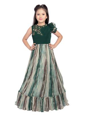 Betty Beetle coloured Gown will make your little one look beautiful. 1
