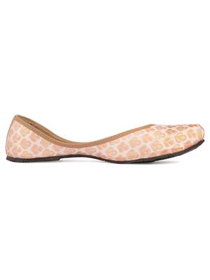 Desi Colour Peach women Ethnic Footwear/Punjabi Jutti 2