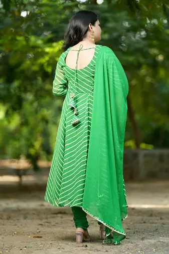 Bareli Leheriya Suit Set