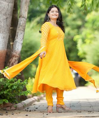 Tej Leheriya Suit Set 4