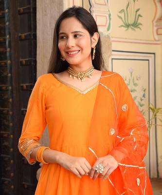 Priyanshi Cotton Suit Set 6