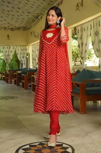 Red Lotus Leheriya Suit Set