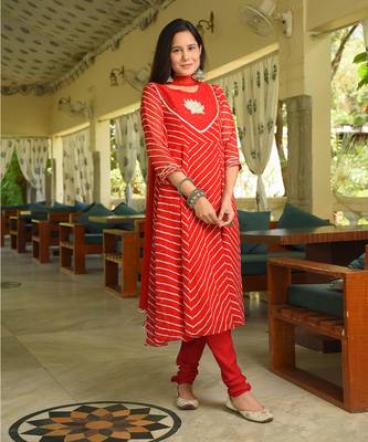 Red Lotus Leheriya Suit Set 4