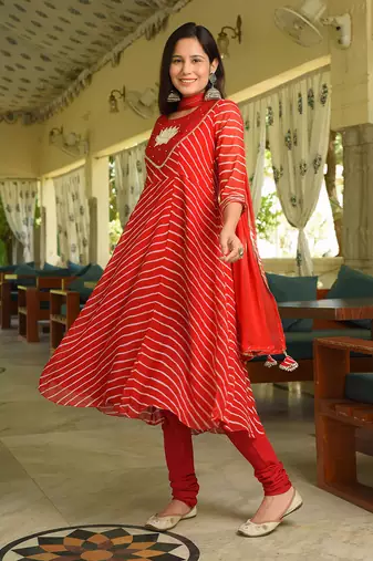 Red Lotus Leheriya Suit Set